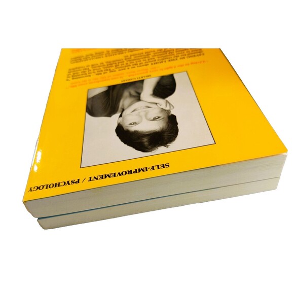 Shakti Gawain Collection Meditation 2 Book Set Living in Light & Visualization - Picture 8 of 8